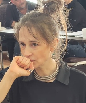 Autour des phénomènes familiaux d’individuations difficiles...Regard systémique et soutien aux familles. Autour des phénomènes familiaux d’individuations difficiles...Regard systémique et soutien aux familles.